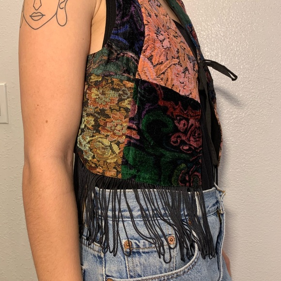 ❌❌SOLD❌❌Vintage Tangibles Vest - Picture 2 of 5